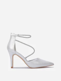 Discount La Modeuse Escarpins métallisés à brides strassées Argenté