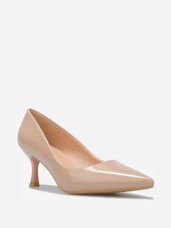 Discount La Modeuse Escarpins pointus à petit talon Beige