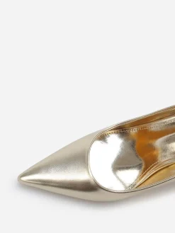 La Modeuse Escarpins pointus basiques en simili Doré