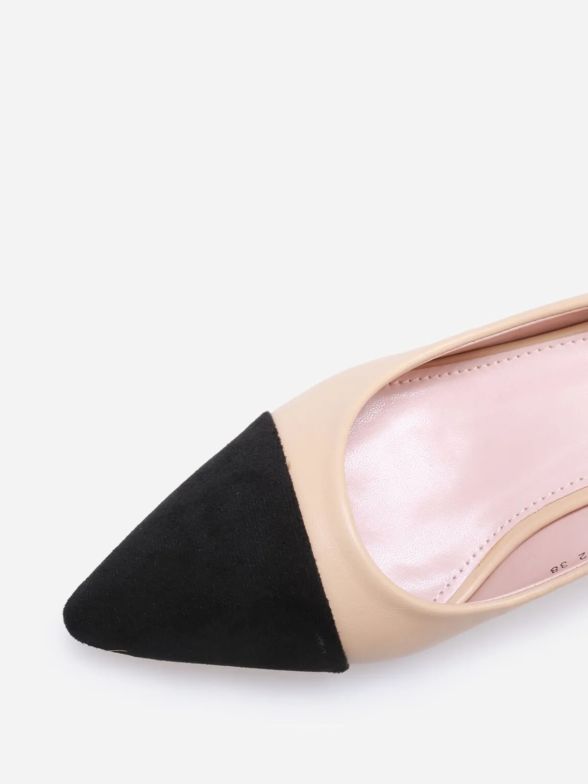 La Modeuse Escarpins pointus bi-colores Beige