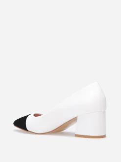 Discount La Modeuse Escarpins pointus bi-matières Blanc
