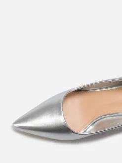 Outlet La Modeuse Escarpins pointus en simili Argenté
