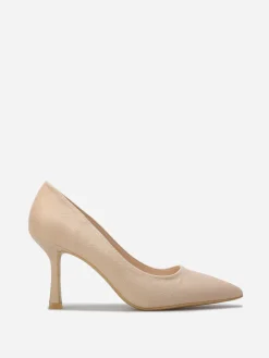Outlet La Modeuse Escarpins pointus en suédine Beige