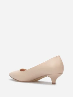 La Modeuse Escarpins pointus kitten heel Nude
