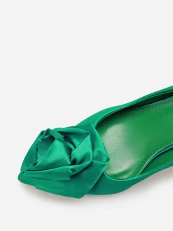 La Modeuse Escarpins satinés à fleur Vert
