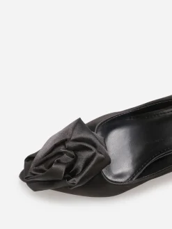 Clearance La Modeuse Escarpins satinés à fleur Noir