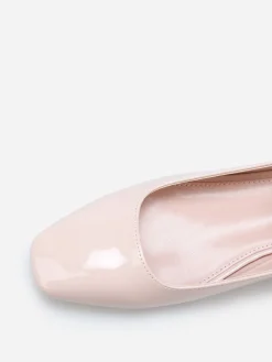 La Modeuse Escarpins slingback à fines brides Nude
