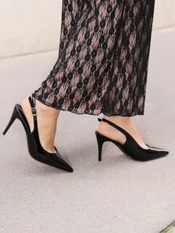 New La Modeuse Escarpins slingback texturées vernies Noir
