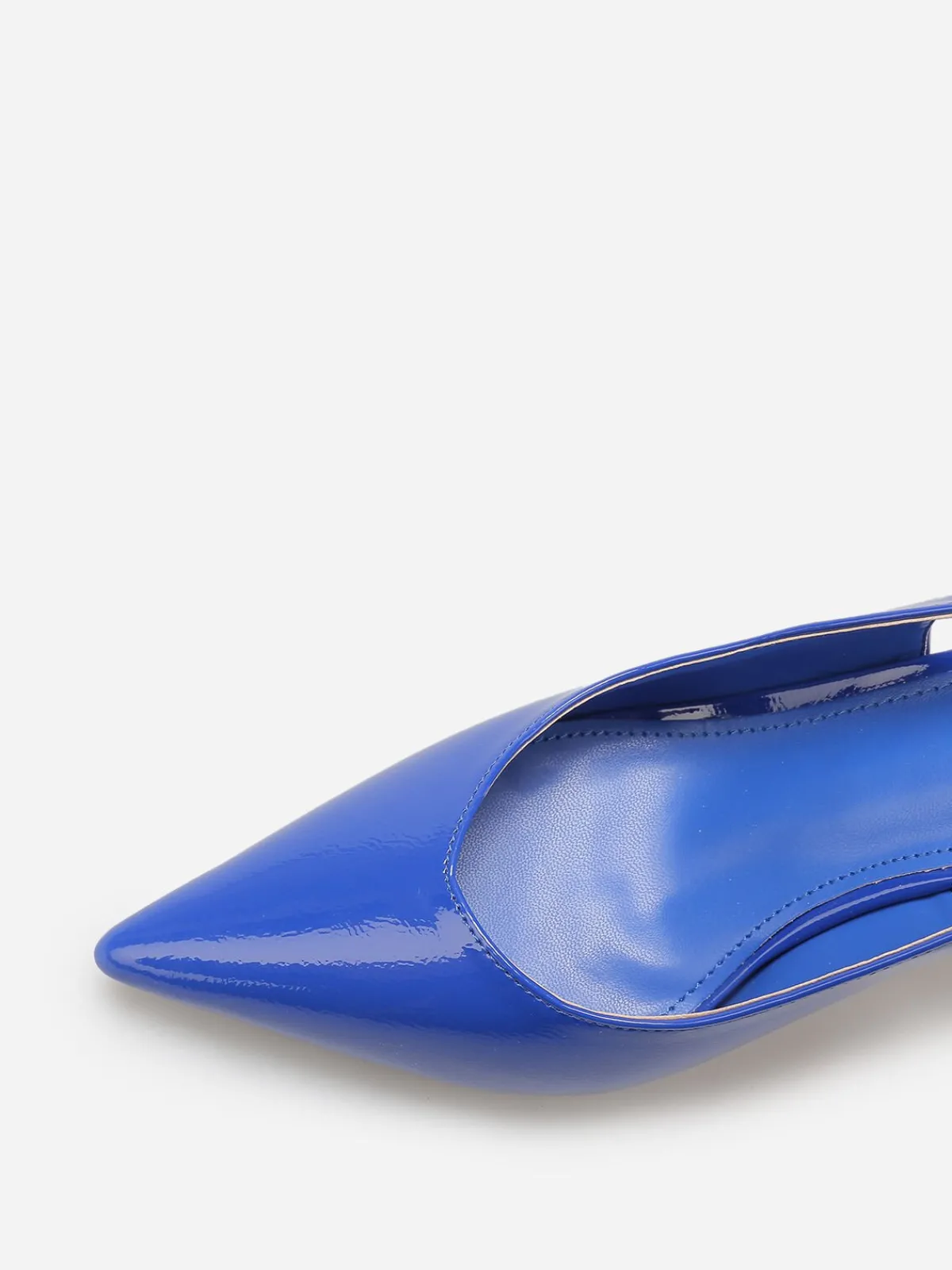 New La Modeuse Escarpins slingback texturées vernies Bleu