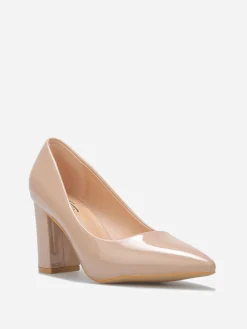 New La Modeuse Escarpins vernis à bout pointu Beige