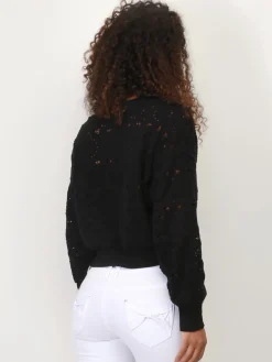La Modeuse Gilet court crochet à boutons nacrés Noir