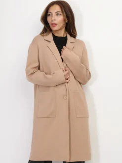 La Modeuse Gilet mi-long avec poches et revers de col Camel