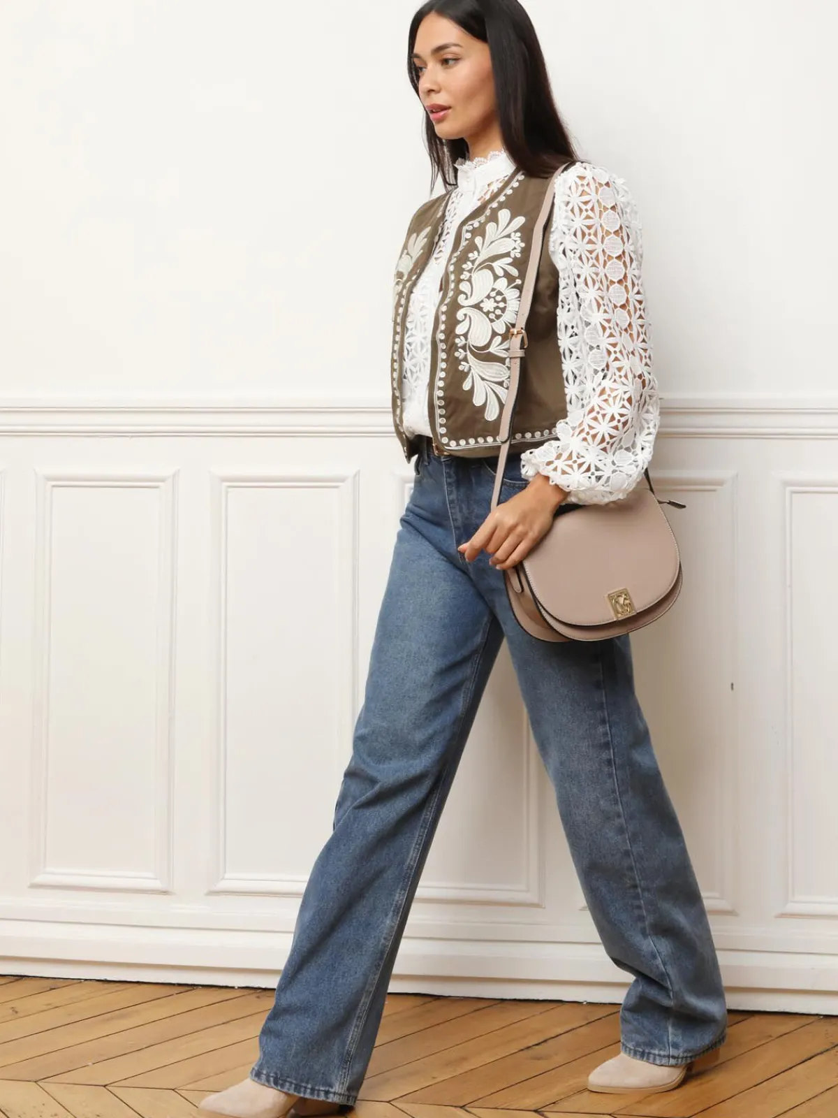 New La Modeuse Gilet sans manches à broderies Taupe