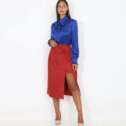La Modeuse Jupe asymétrique fendue en suédine Bordeaux
