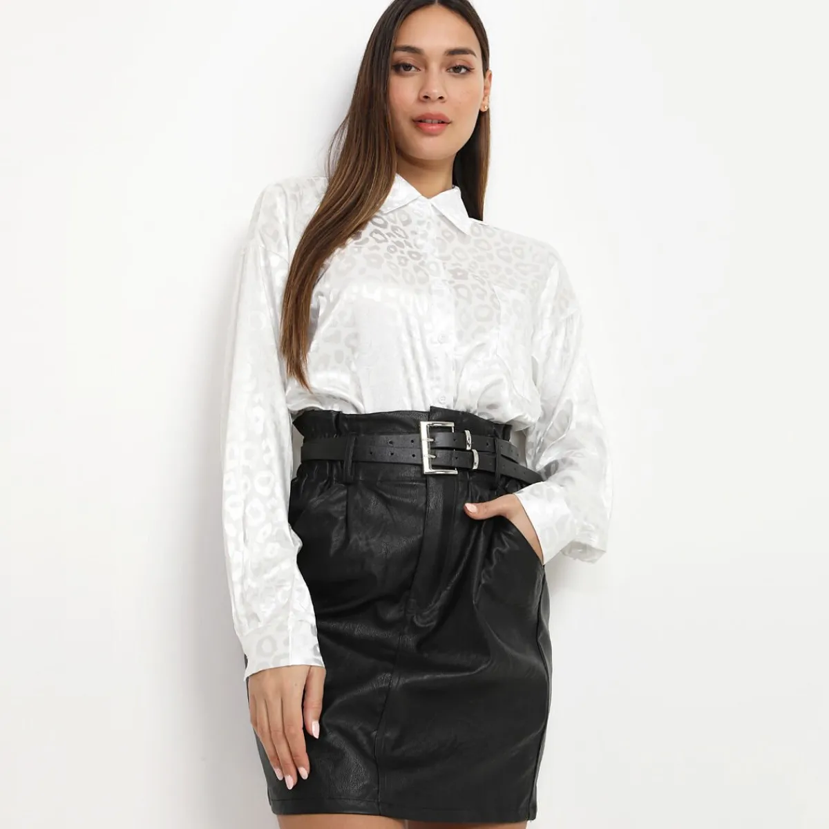 Clearance La Modeuse Jupe droite ceinturée en simili Noir
