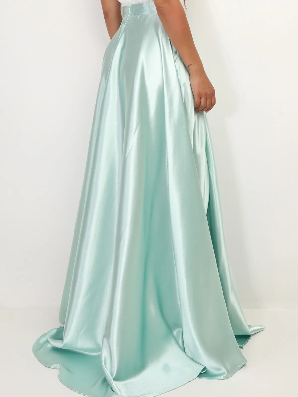 Sale La Modeuse Jupe longue taille haute effet satiné Vertclair