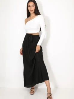 Sale La Modeuse Jupe longue évasée et plissée Noir