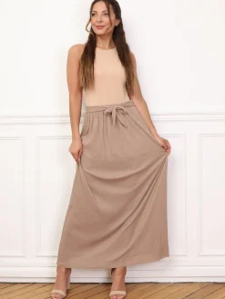 New La Modeuse Jupe longue évasée et plissée Taupe