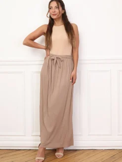 New La Modeuse Jupe longue évasée et plissée Taupe