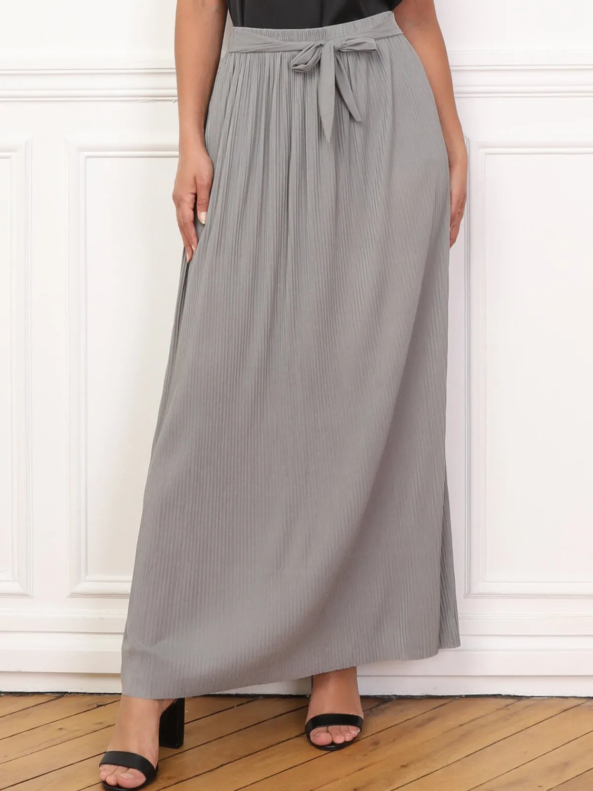 New La Modeuse Jupe longue évasée et plissée Gris