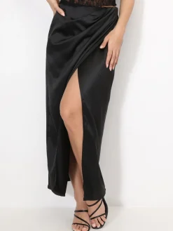 Clearance La Modeuse Jupe satinée style portefeuille Noir