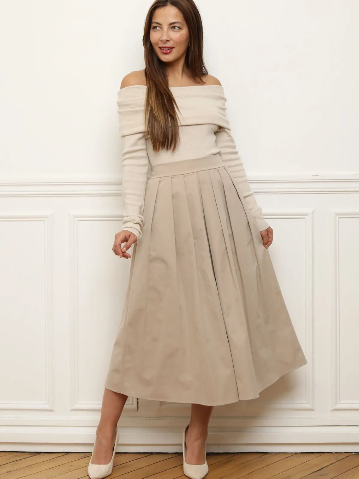 Sale La Modeuse Jupe évasée et plissée Beige