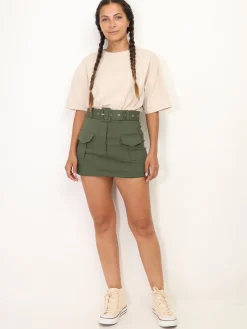 New La Modeuse Jupe-short ceinturée à poches Kaki