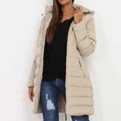 New La Modeuse Manteau mi-long matelassé à capuche Beige