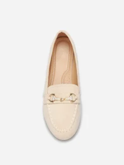 Online La Modeuse Mocassins à boucle en strass grandes tailles Beige