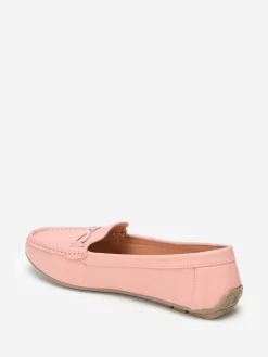 La Modeuse Mocassins à bride métallique et surpiqûres Rose