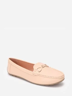 New La Modeuse Mocassins  à bride métallique et surpiqûres Beige