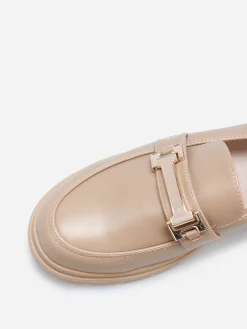Discount La Modeuse Mocassins à semelle fine crantée et boucle Taupe