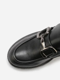 Sale La Modeuse Mocassins à talon cranté Noir