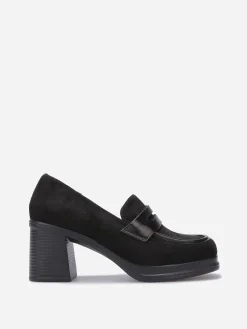 Online La Modeuse Mocassins à talon en suédine Noir