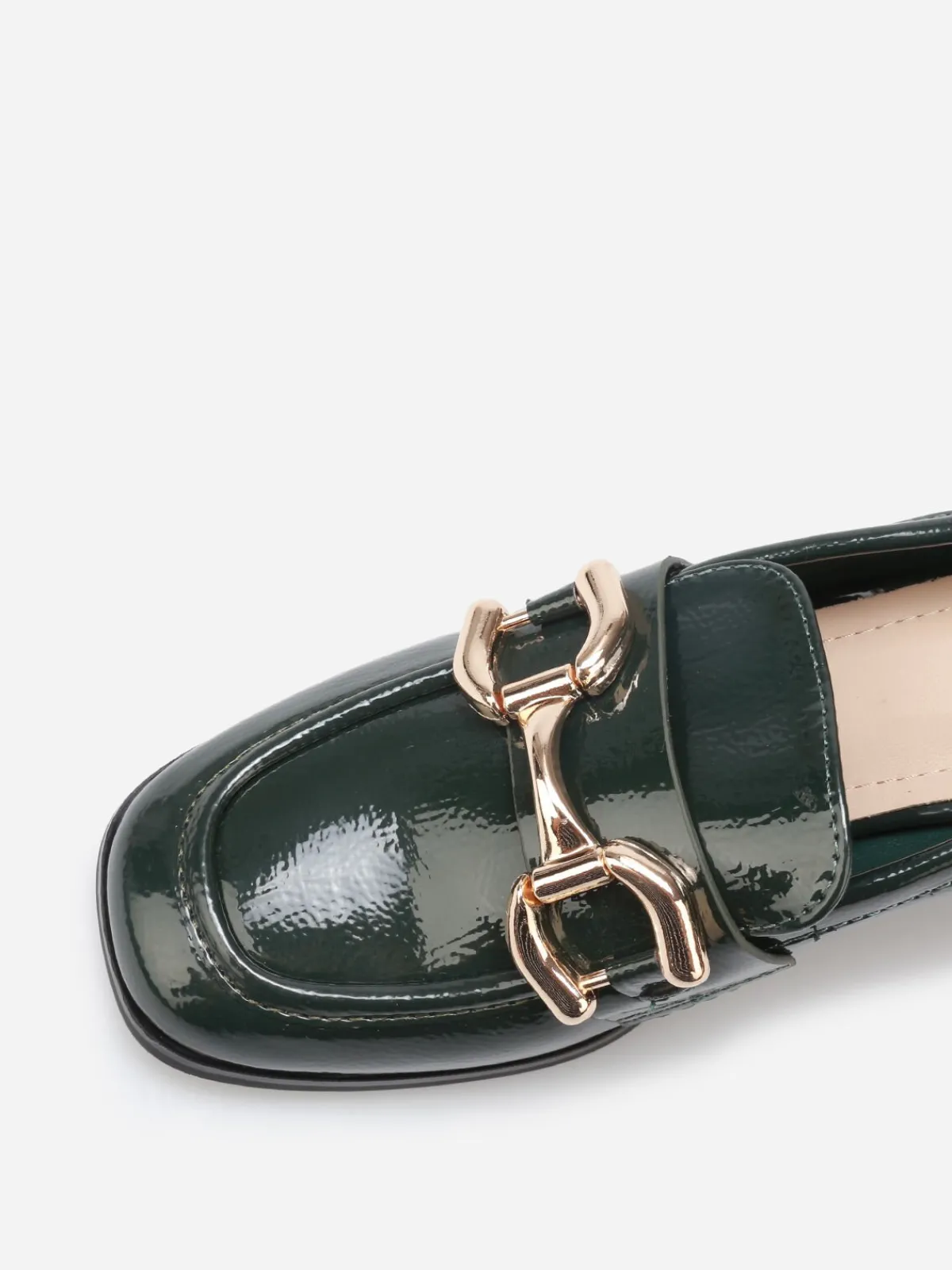 Outlet La Modeuse Mocassins à talon et mors dorés Vert