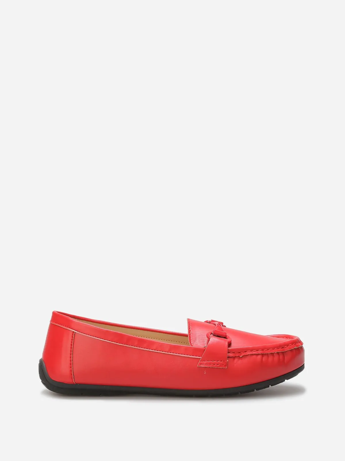 Outlet La Modeuse Mocassins slippers à mors métallique Rouge