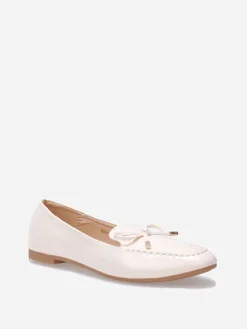 New La Modeuse Mocassins slippers vernis à noeud Beige