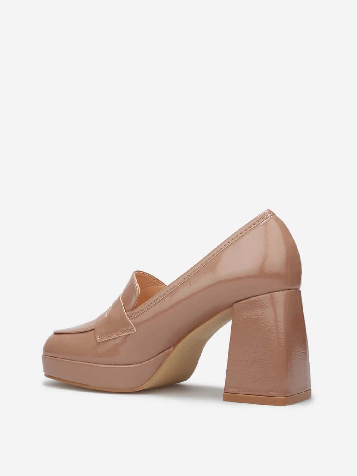 Online La Modeuse Mocassins vernis à talon Taupe