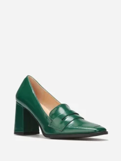 Hot La Modeuse Mocassins vernis à talon et surpiqûres Vertfoncé
