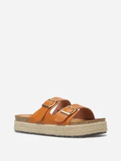 Outlet La Modeuse Mules à boucles et plateforme Camel