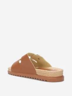 Sale La Modeuse Mules à boucles et semelle dentelée Camel