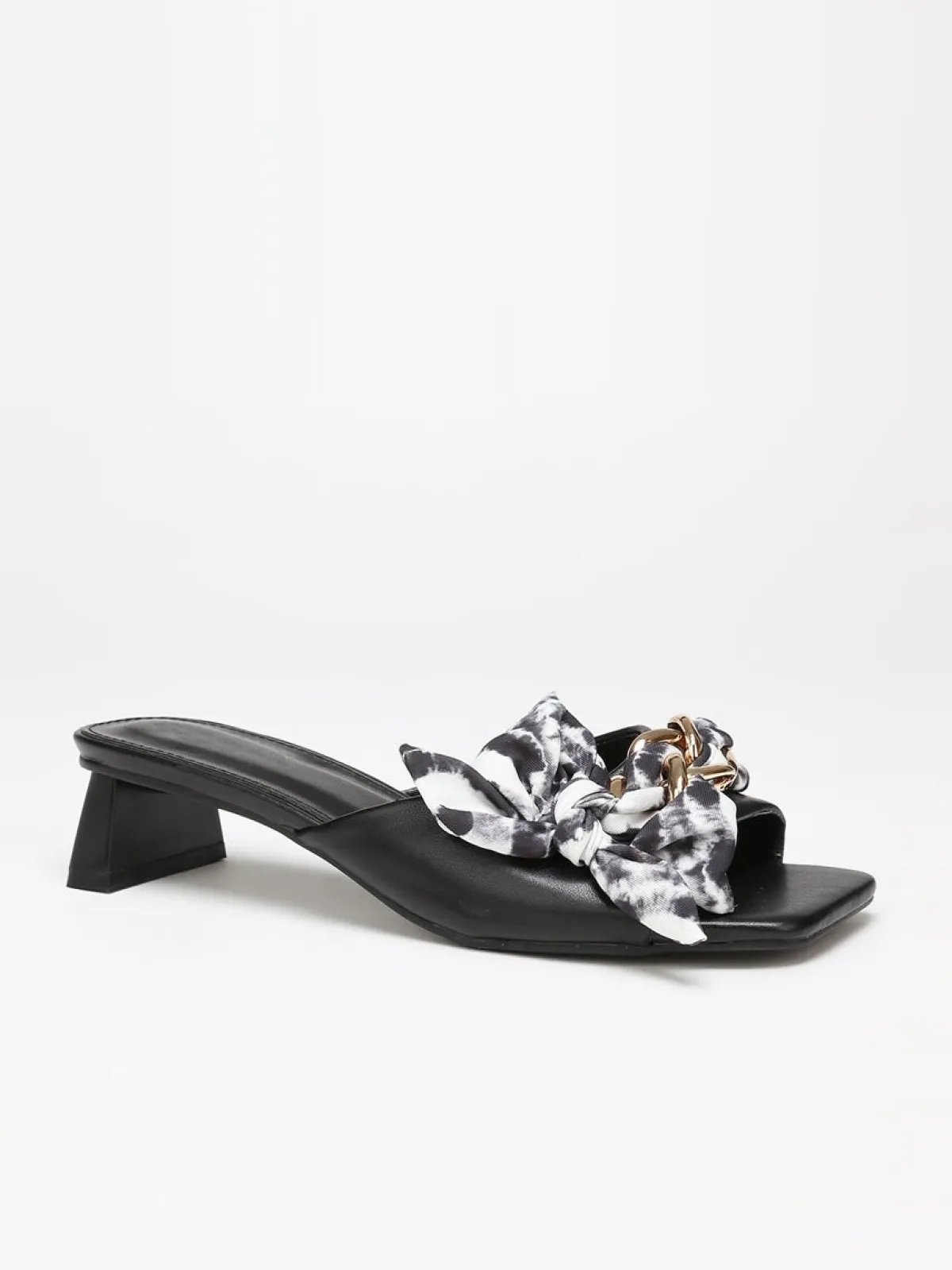 Discount La Modeuse Mules à bride ruban et chaîne Noir