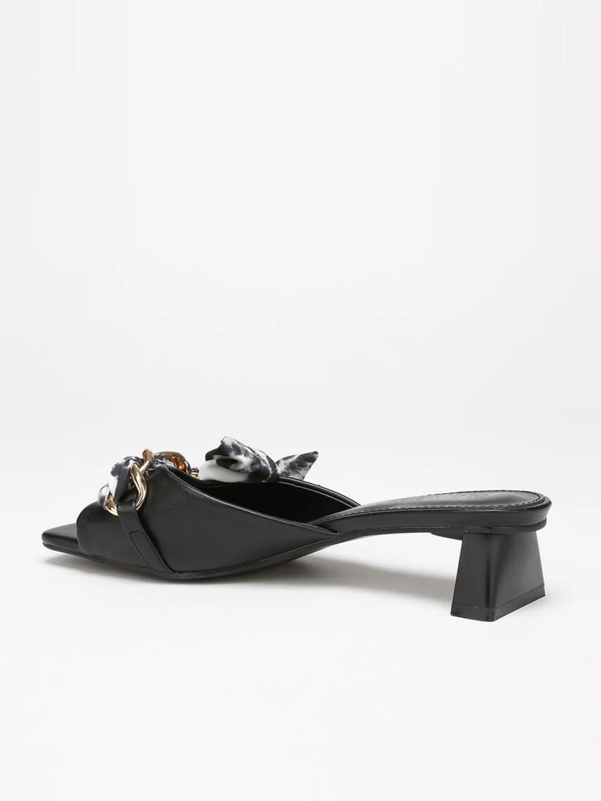 Discount La Modeuse Mules à bride ruban et chaîne Noir