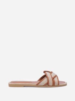 Best La Modeuse Mules à brides bi-matières entrecroisées Camel