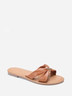 Online La Modeuse Mules à brides en simili  avec boucle Camel
