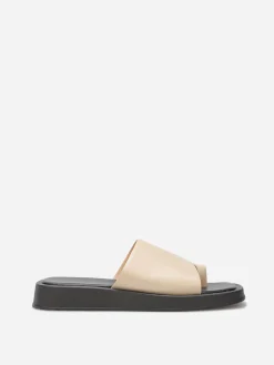 Hot La Modeuse Mules avec entre-doigts et plateforme Beige