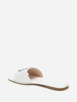 Hot La Modeuse Mules carrées  à boucle métallique Blanc