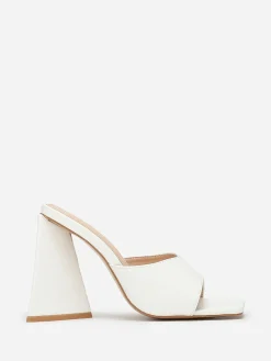 New La Modeuse Mules en simili à large talon triangle Blanc