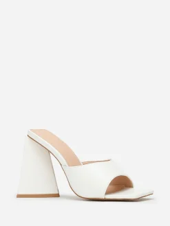 New La Modeuse Mules en simili à large talon triangle Blanc