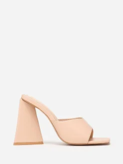Sale La Modeuse Mules en simili  à large talon triangle Beige